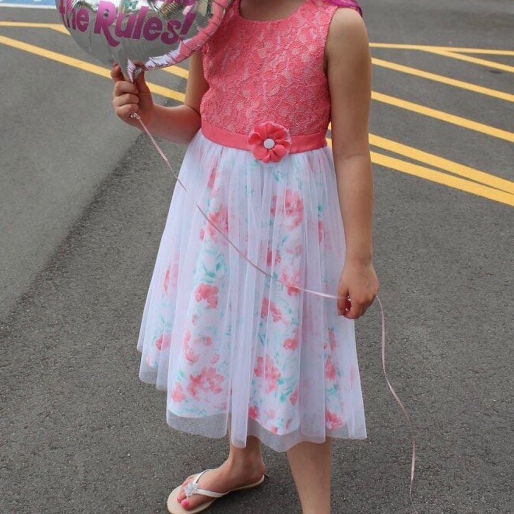 Beautiful spring/summer dress! Size 12 (girls)